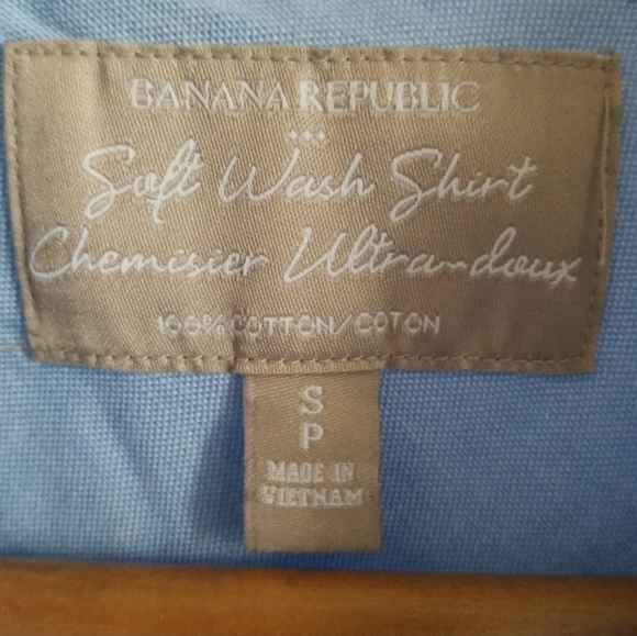 US S - Soft Wash Soft - Banana Republic - Picture 2 of 2